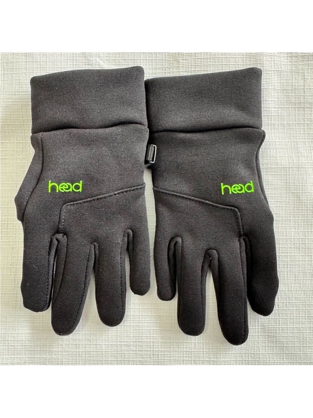 4/25 Head Black Gloves with Green Logo